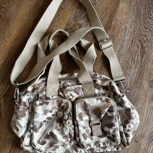 Kipling Cool Defea convertible shoulder bag